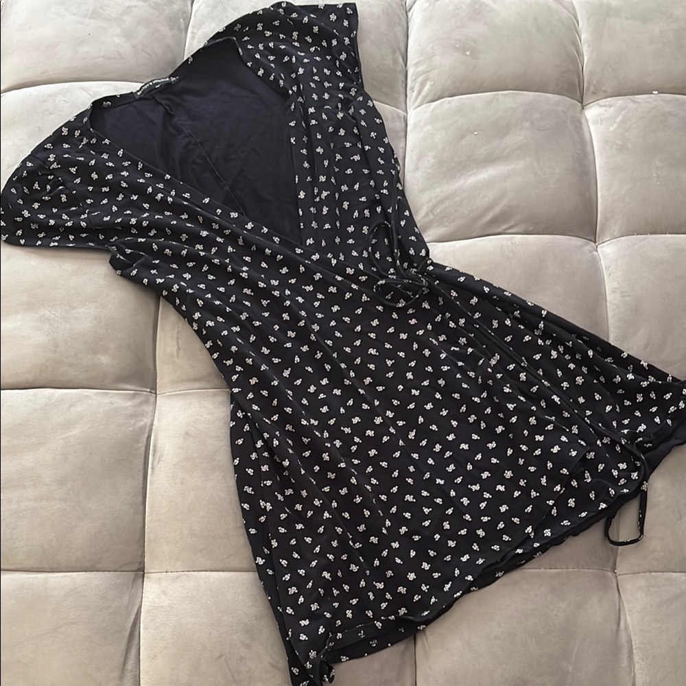 “Brandy Melville”: wrap dress